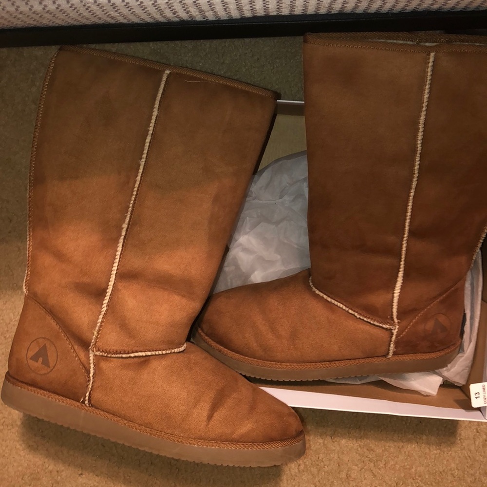 women’s size 12 and 13 shoes - Picture 5 of 6